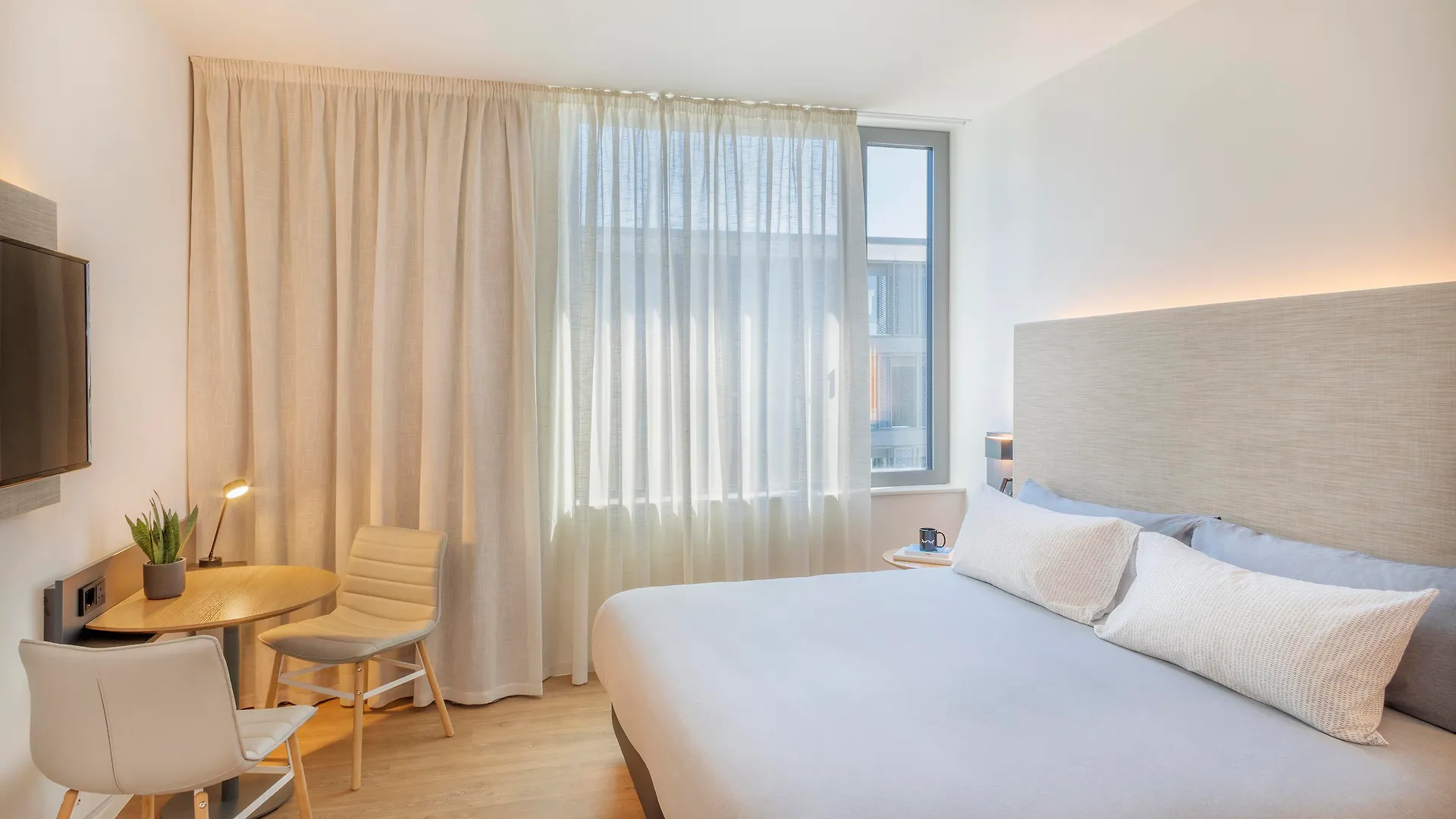 Innside By Melia Luxembourg 4*,